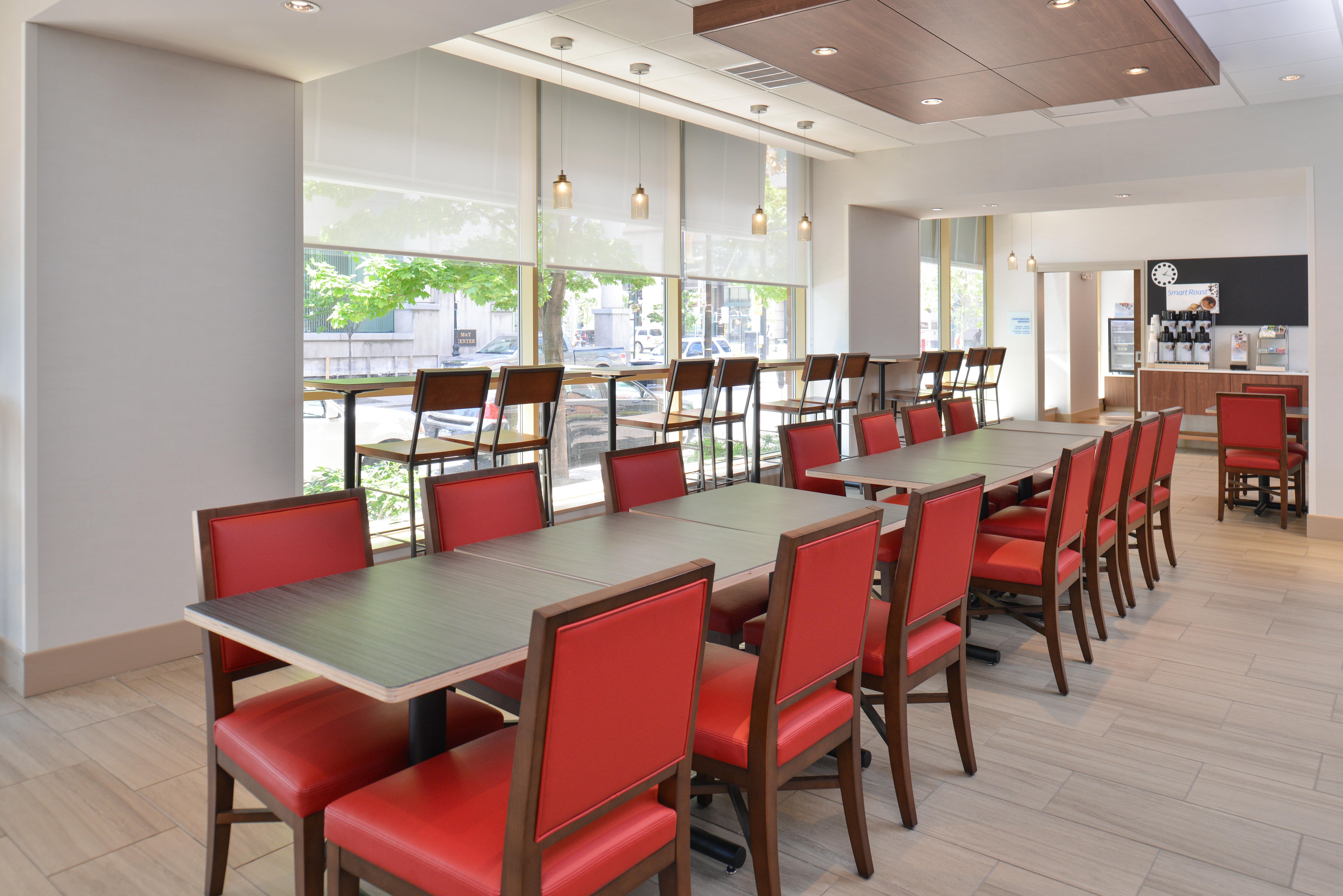 Holiday Inn Express & Suites Buffalo Downtown By Ihg Ngoại thất bức ảnh