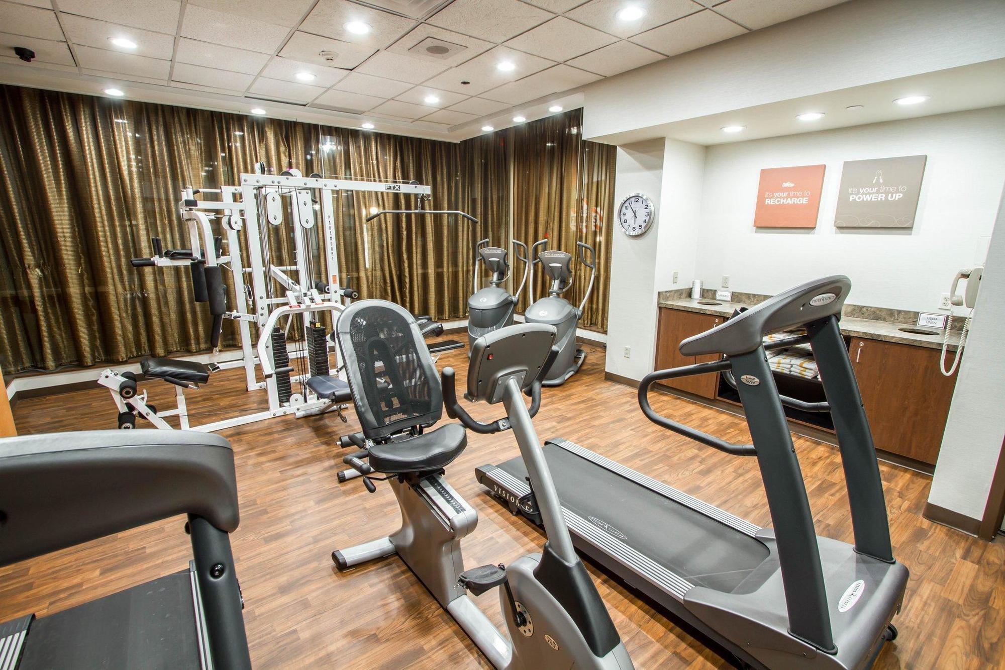 Holiday Inn Express & Suites Buffalo Downtown By Ihg Ngoại thất bức ảnh