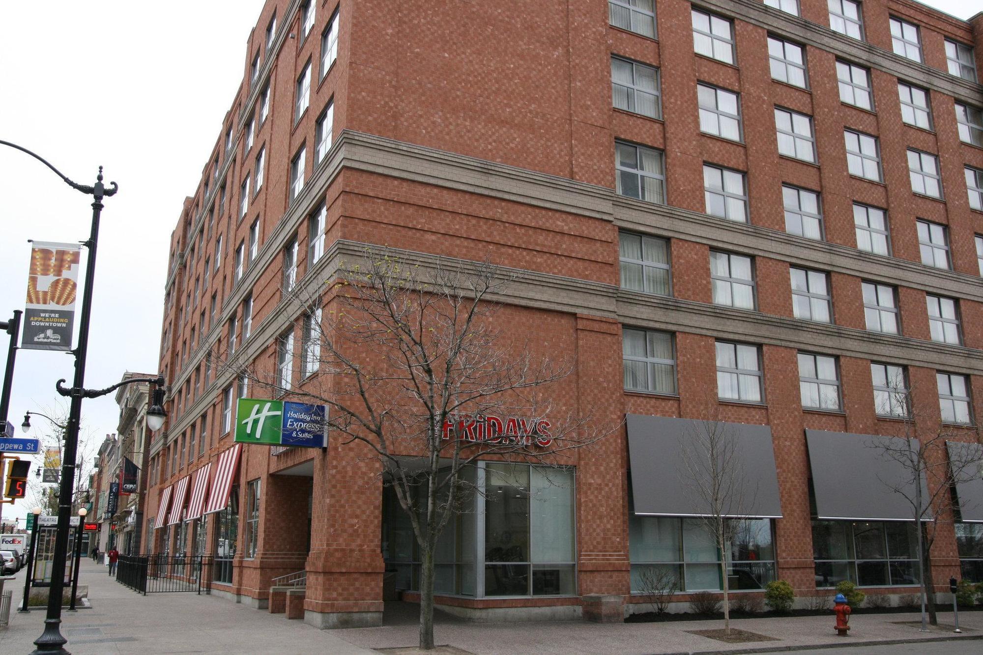 Holiday Inn Express & Suites Buffalo Downtown By Ihg Ngoại thất bức ảnh
