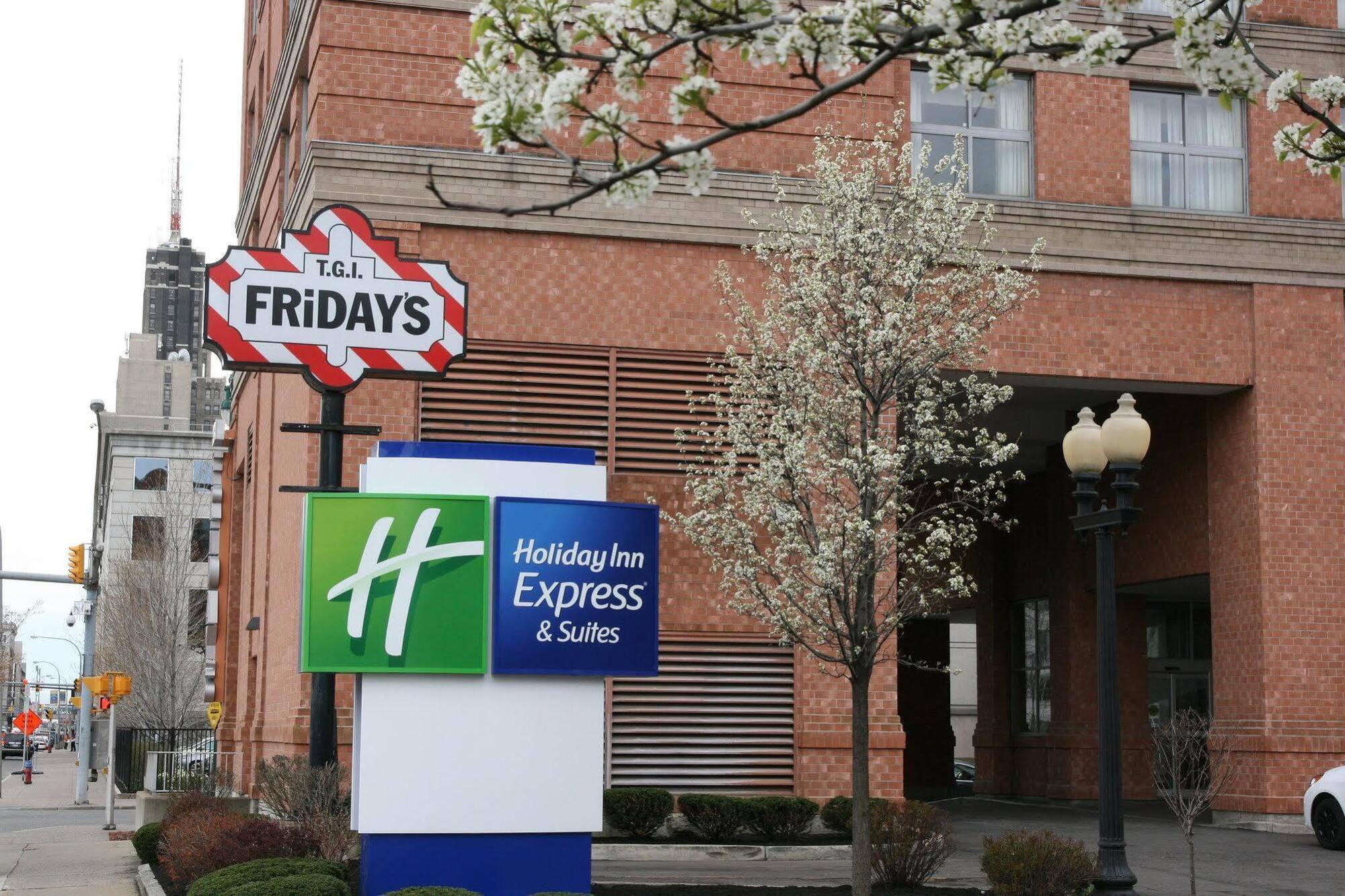 Holiday Inn Express & Suites Buffalo Downtown By Ihg Ngoại thất bức ảnh