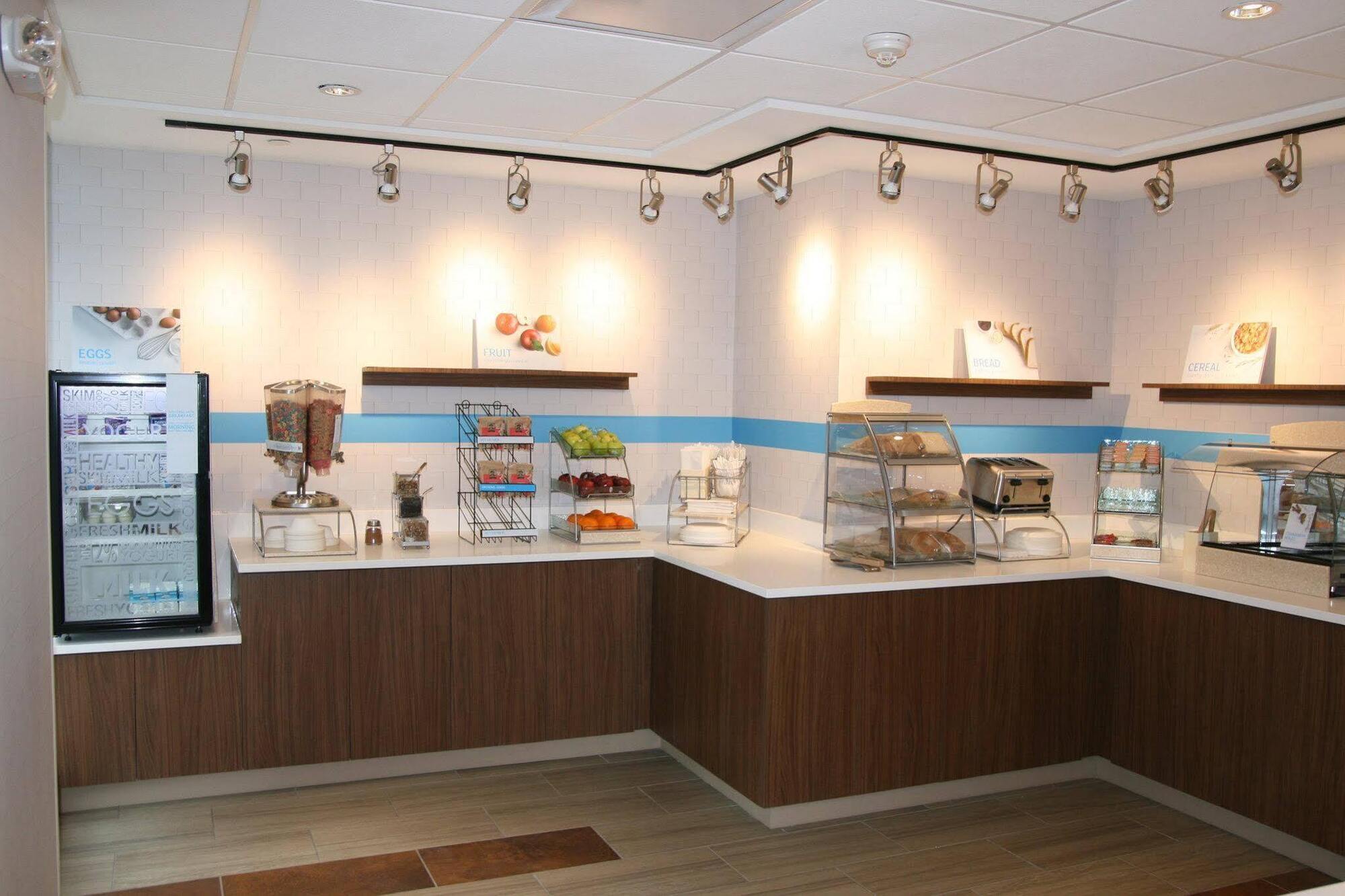 Holiday Inn Express & Suites Buffalo Downtown By Ihg Ngoại thất bức ảnh